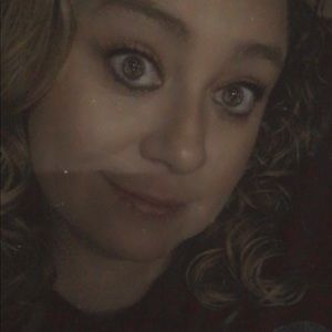 Meet your Posher, Pamela